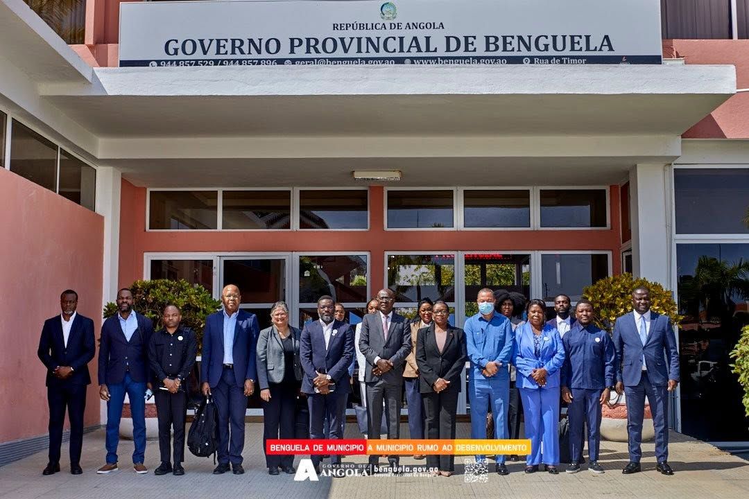 <br />
<b>Notice</b>:  Undefined index: title in <b>/home/gov/public_html/portais-governo-producao/themes/portalweb/galeria-itens.php</b> on line <b>148</b><br />
