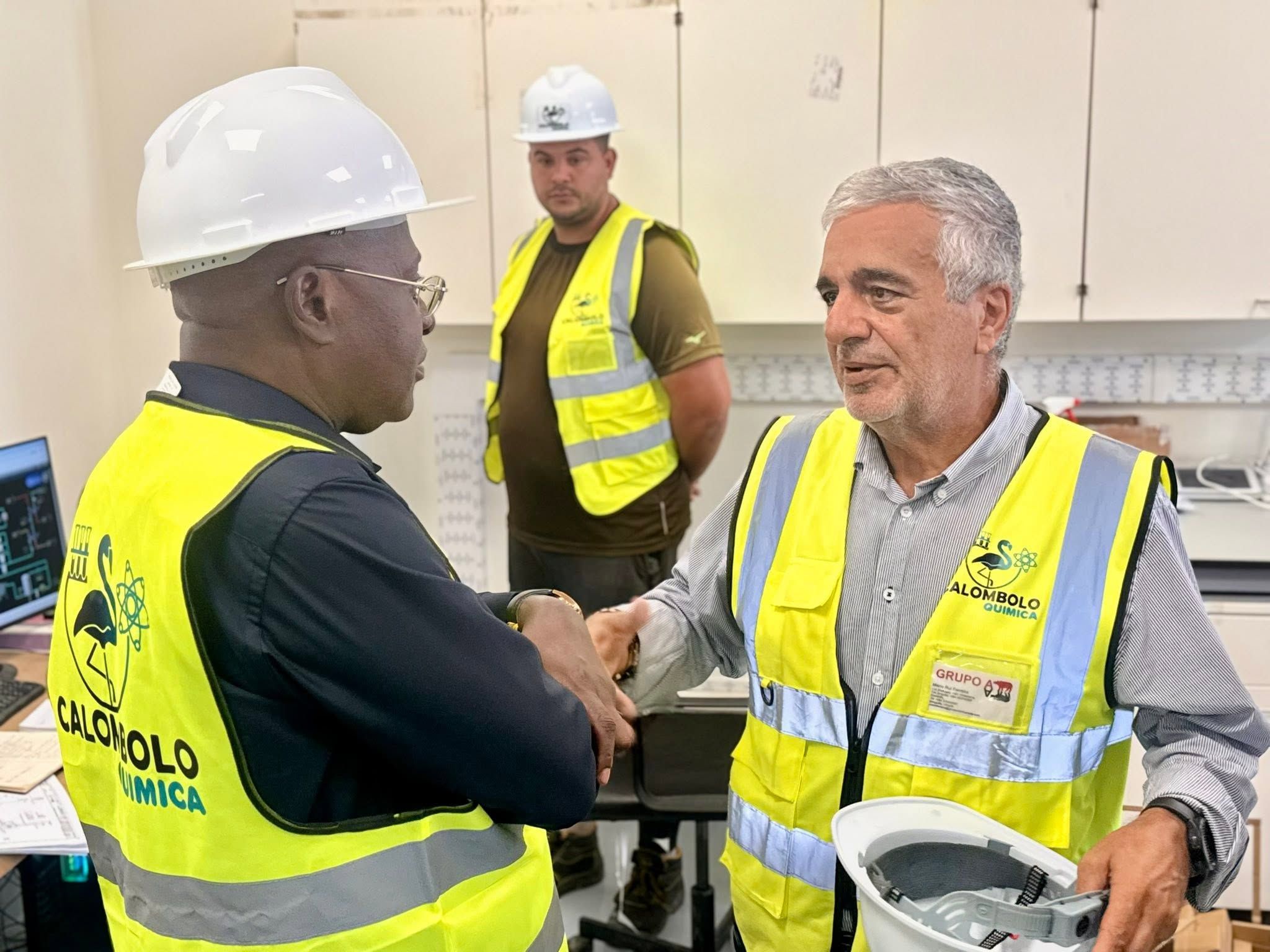 <br />
<b>Notice</b>:  Undefined index: title in <b>/home/gov/public_html/portais-governo-producao/themes/portalweb/galeria-itens.php</b> on line <b>148</b><br />
