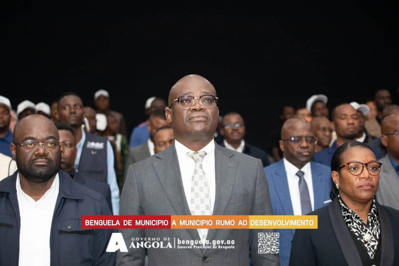<br />
<b>Notice</b>:  Undefined index: title in <b>/home/gov/public_html/portais-governo-producao/themes/portalweb/galeria-itens.php</b> on line <b>148</b><br />
