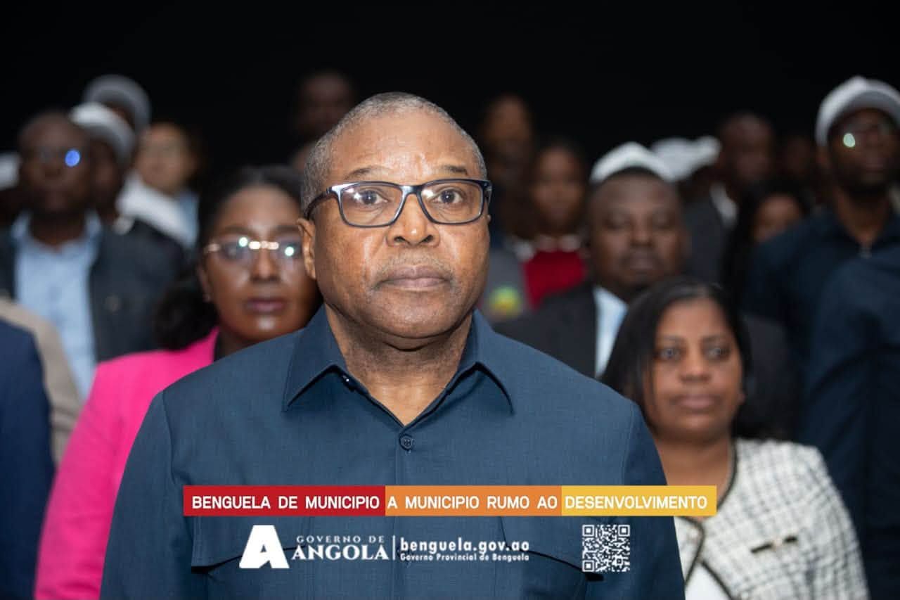 <br />
<b>Notice</b>:  Undefined index: title in <b>/home/gov/public_html/portais-governo-producao/themes/portalweb/galeria-itens.php</b> on line <b>148</b><br />
