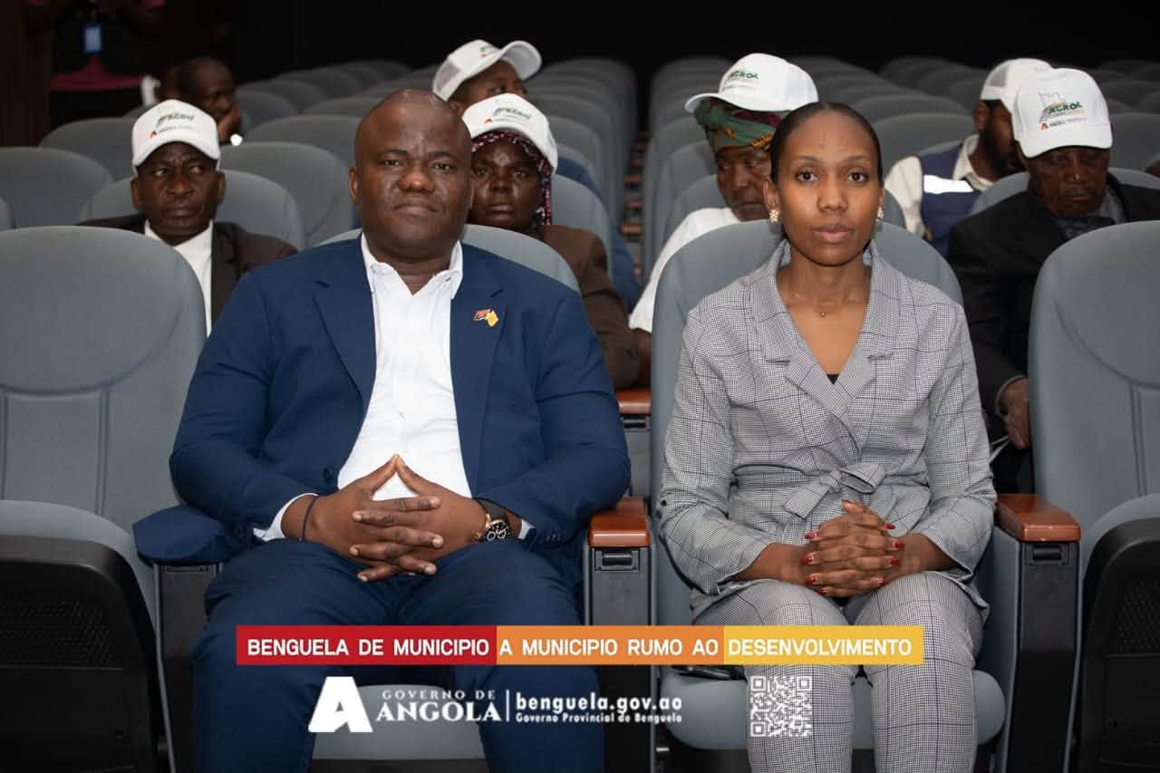 <br />
<b>Notice</b>:  Undefined index: title in <b>/home/gov/public_html/portais-governo-producao/themes/portalweb/galeria-itens.php</b> on line <b>148</b><br />
