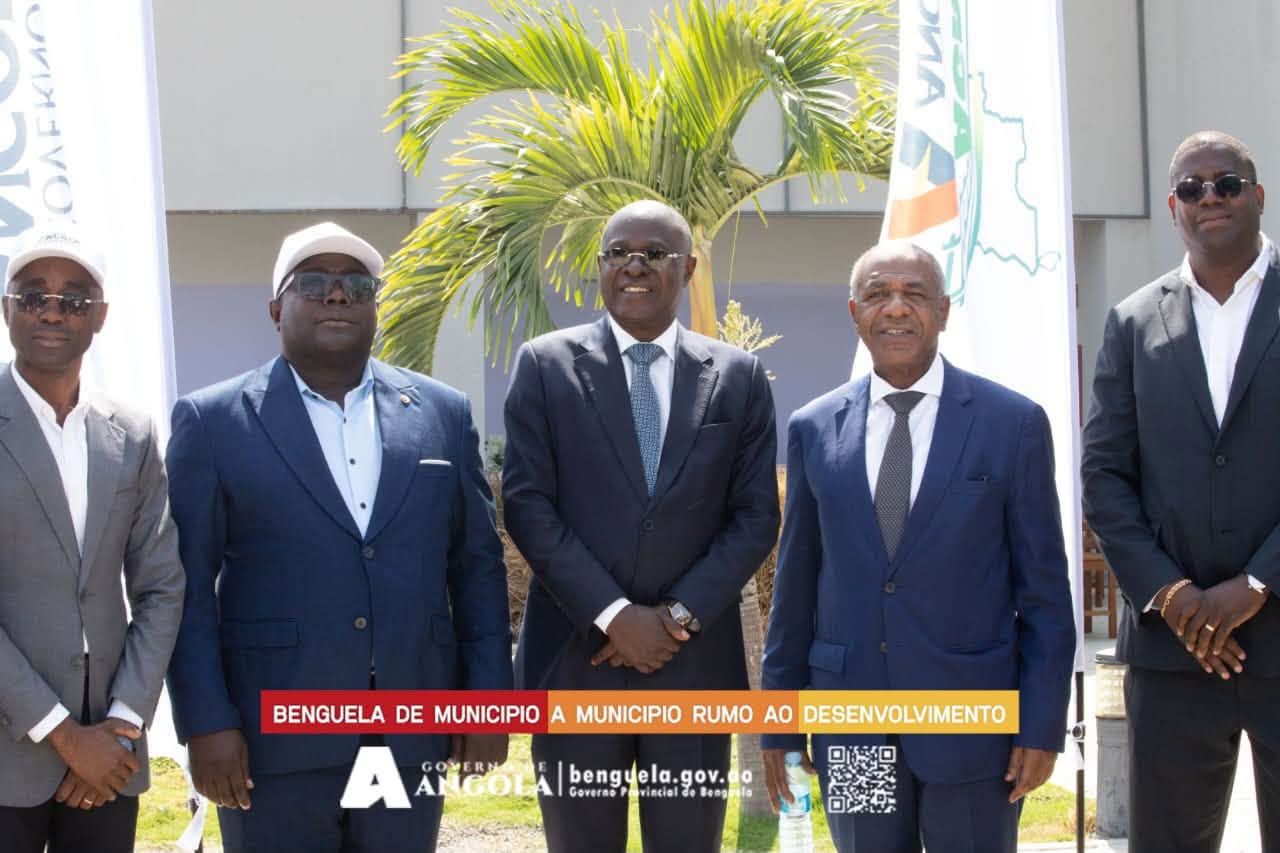 <br />
<b>Notice</b>:  Undefined index: title in <b>/home/gov/public_html/portais-governo-producao/themes/portalweb/galeria-itens.php</b> on line <b>148</b><br />
