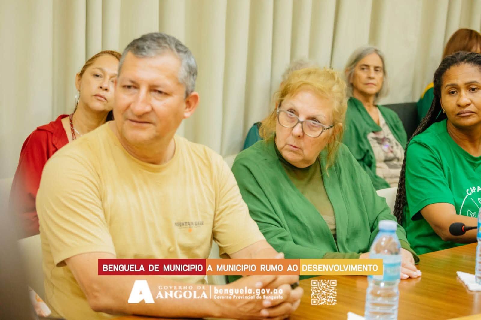 <br />
<b>Notice</b>:  Undefined index: title in <b>/home/gov/public_html/portais-governo-producao/themes/portalweb/galeria-itens.php</b> on line <b>148</b><br />
