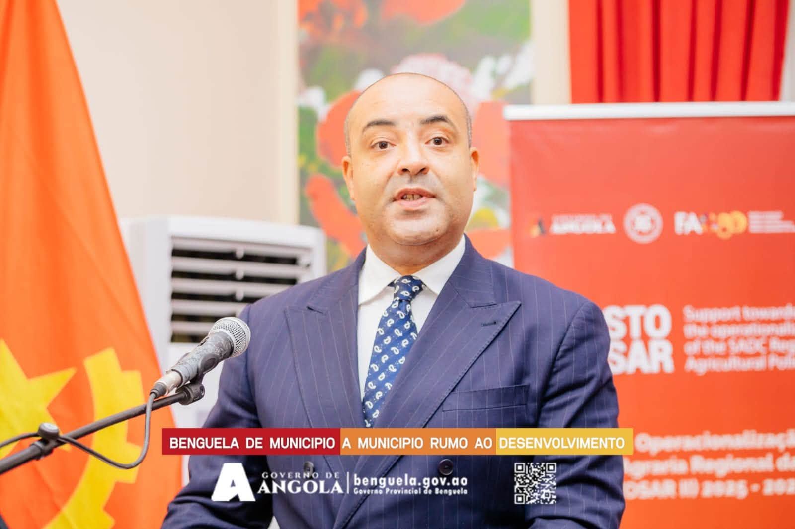 <br />
<b>Notice</b>:  Undefined index: title in <b>/home/gov/public_html/portais-governo-producao/themes/portalweb/galeria-itens.php</b> on line <b>148</b><br />
